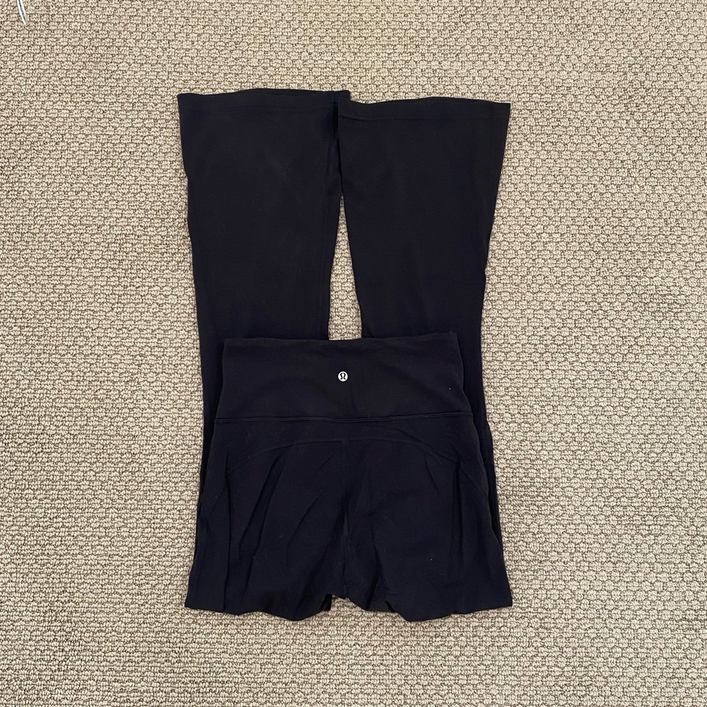 Lululemon Groove Super-High-Rise Flared Pant